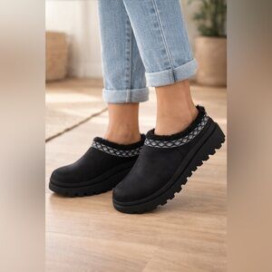 NEW Skechers Shindigs Comfy Hour low backed mules NEW 7.5